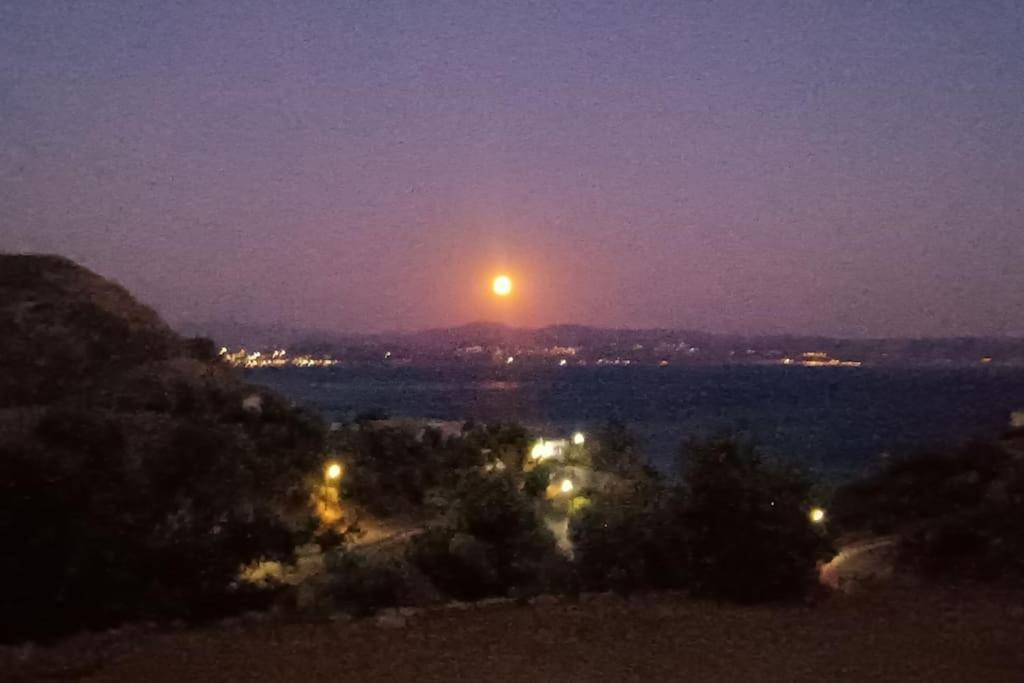 Το Σπίτι Που Σε Ταξιδεύει Villa อาเยียกาลินี ภายนอก รูปภาพ