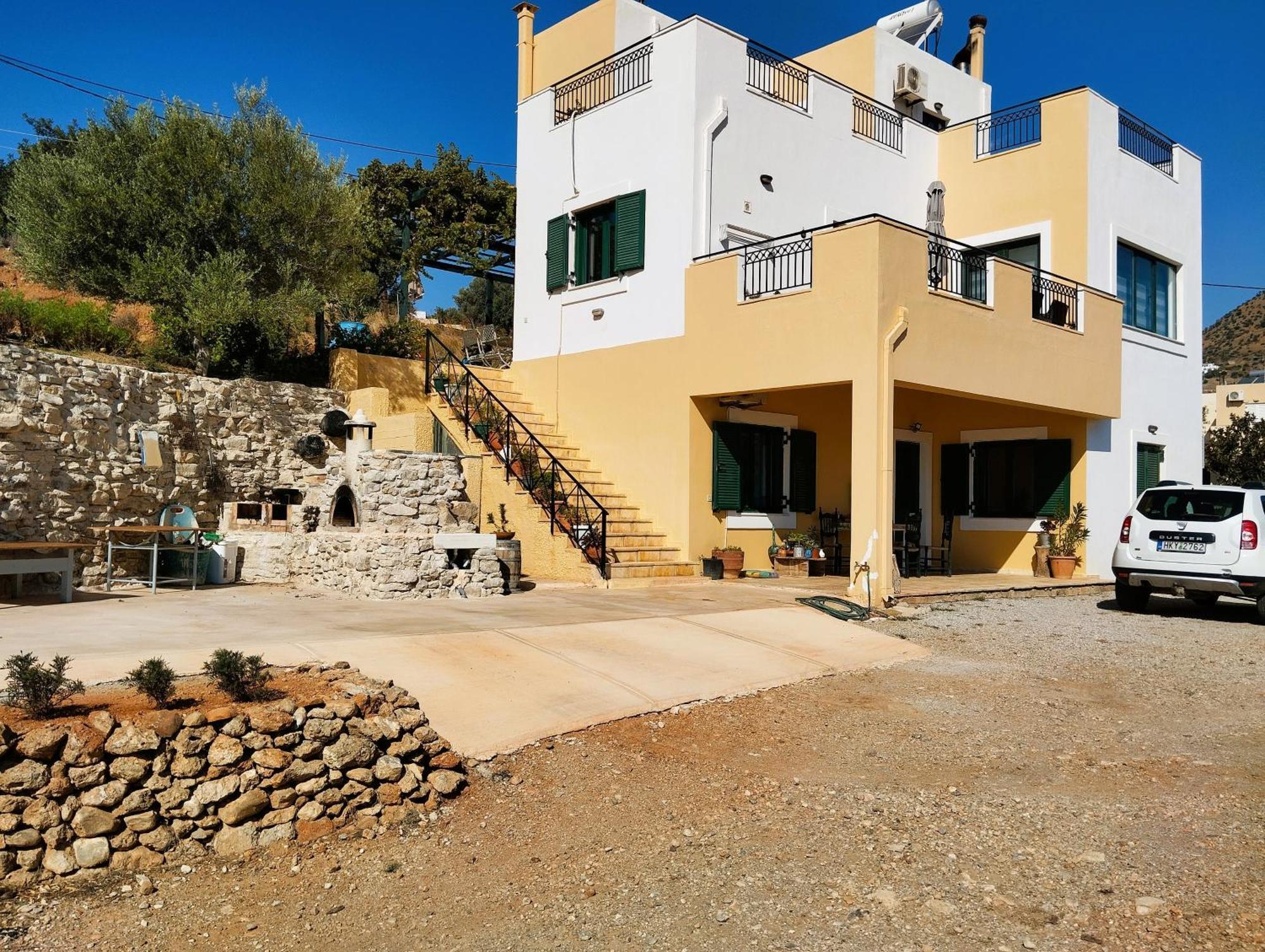 Το Σπίτι Που Σε Ταξιδεύει Villa อาเยียกาลินี ภายนอก รูปภาพ
